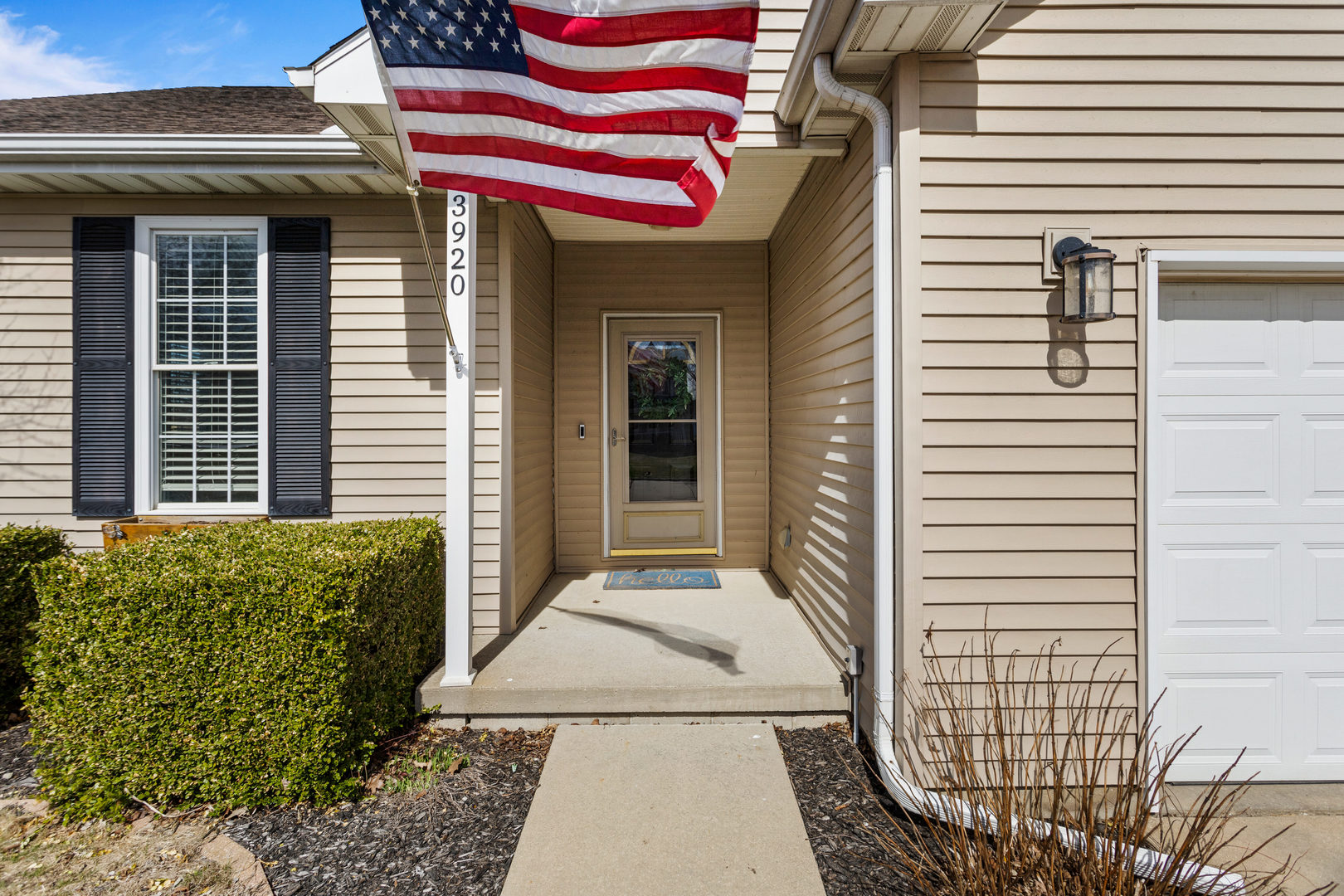 3920 Trailway Drive, Champaign, IL