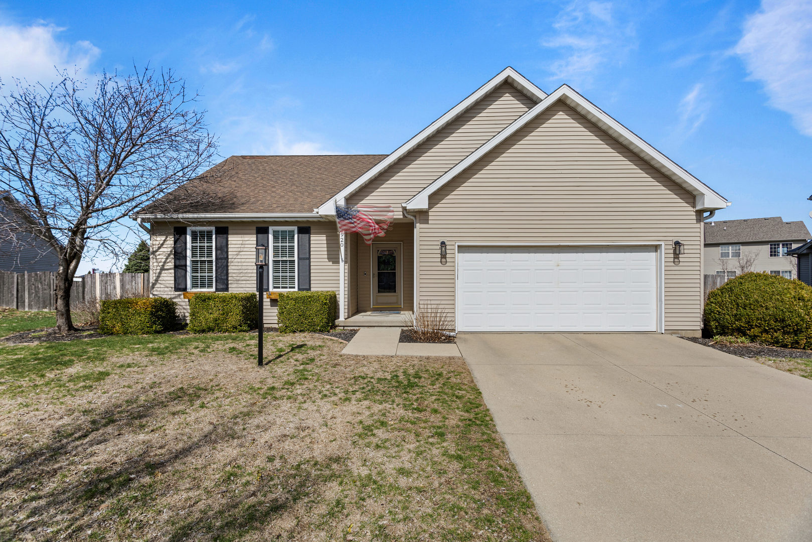 3920 Trailway Drive, Champaign, IL