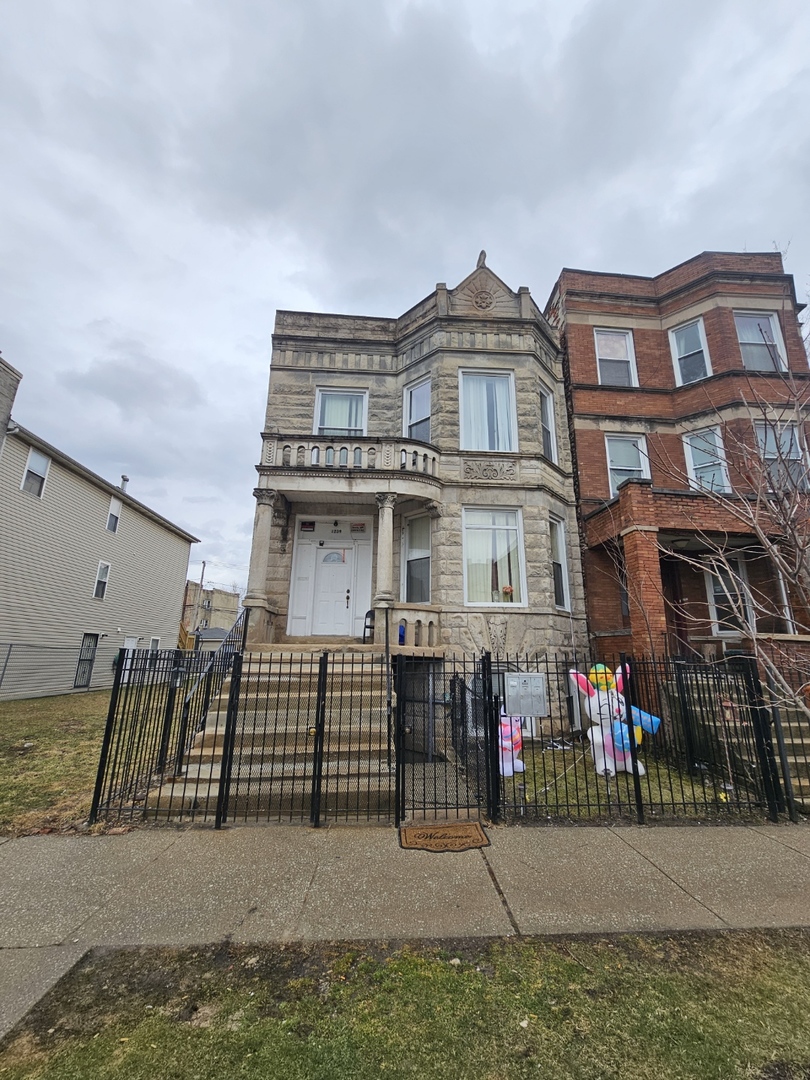 1239 S Avers Avenue, Chicago, IL