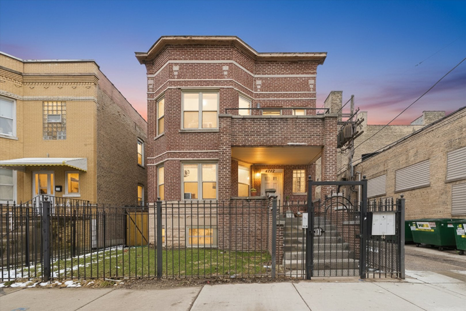 4742 N Sawyer Avenue #2, Chicago, IL