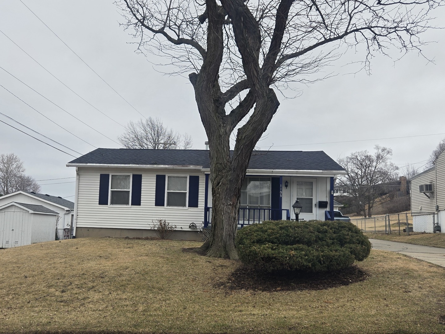 1105 W 6th Street, Milan, IL