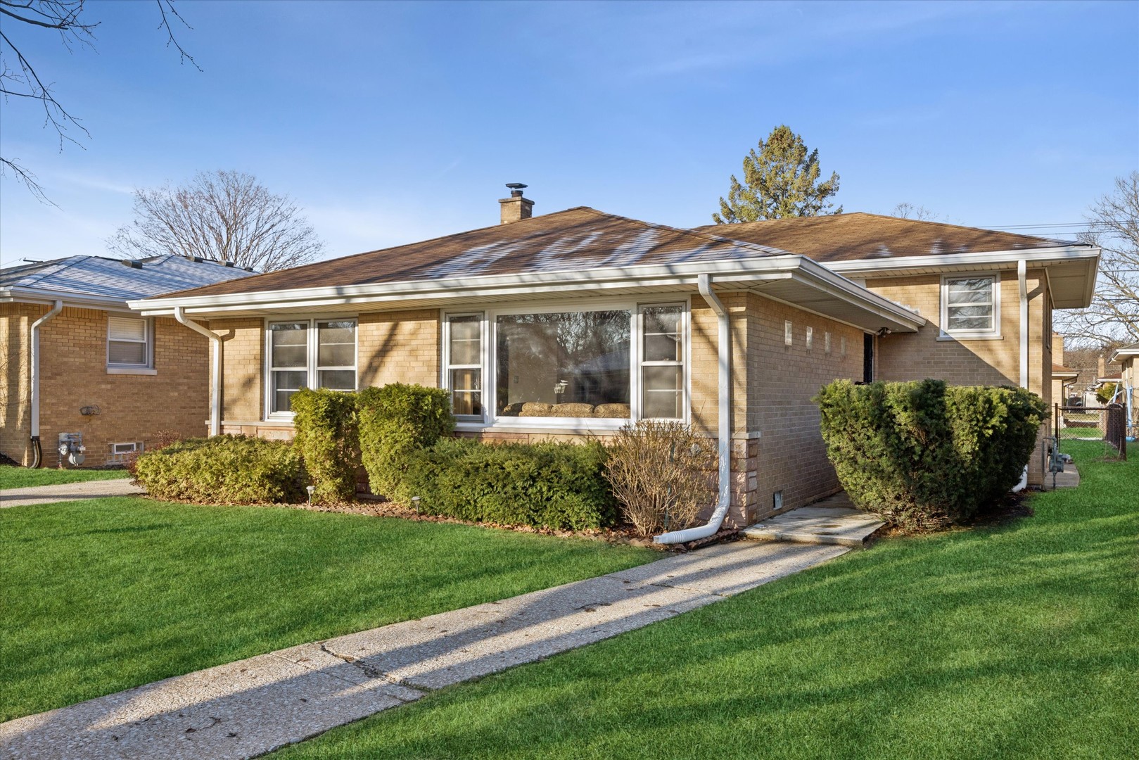 942 Sherwood Road, La Grange Park, IL