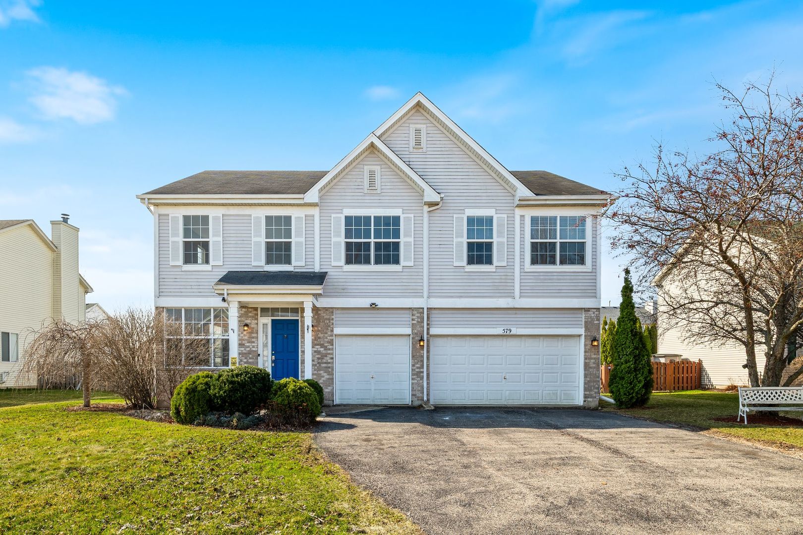 579 W CALDWELL Drive, Round Lake, IL