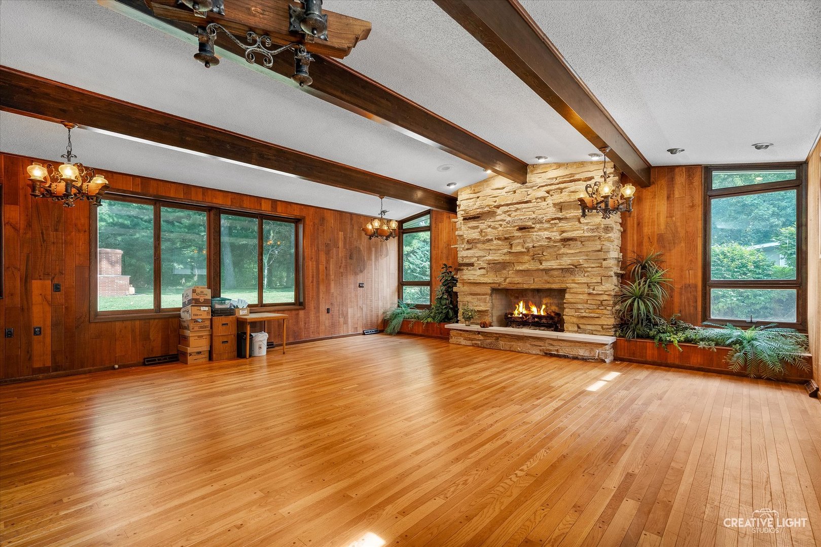 16323 Griswold Springs Road, Plano, IL