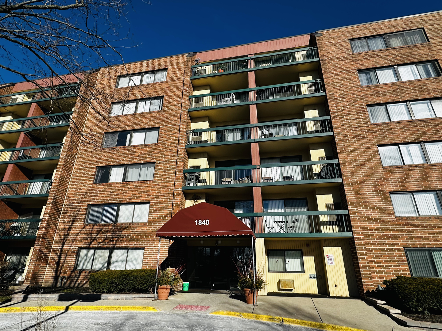 1840 Huntington Boulevard #203, Hoffman Estates, IL