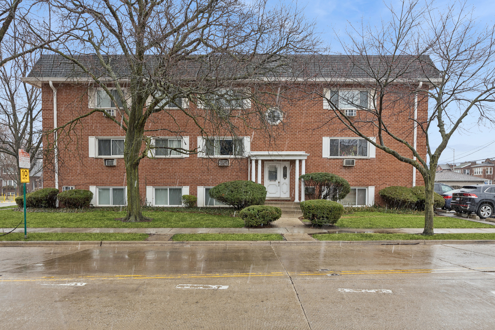 727 S Maple Avenue #100, Oak Park, IL