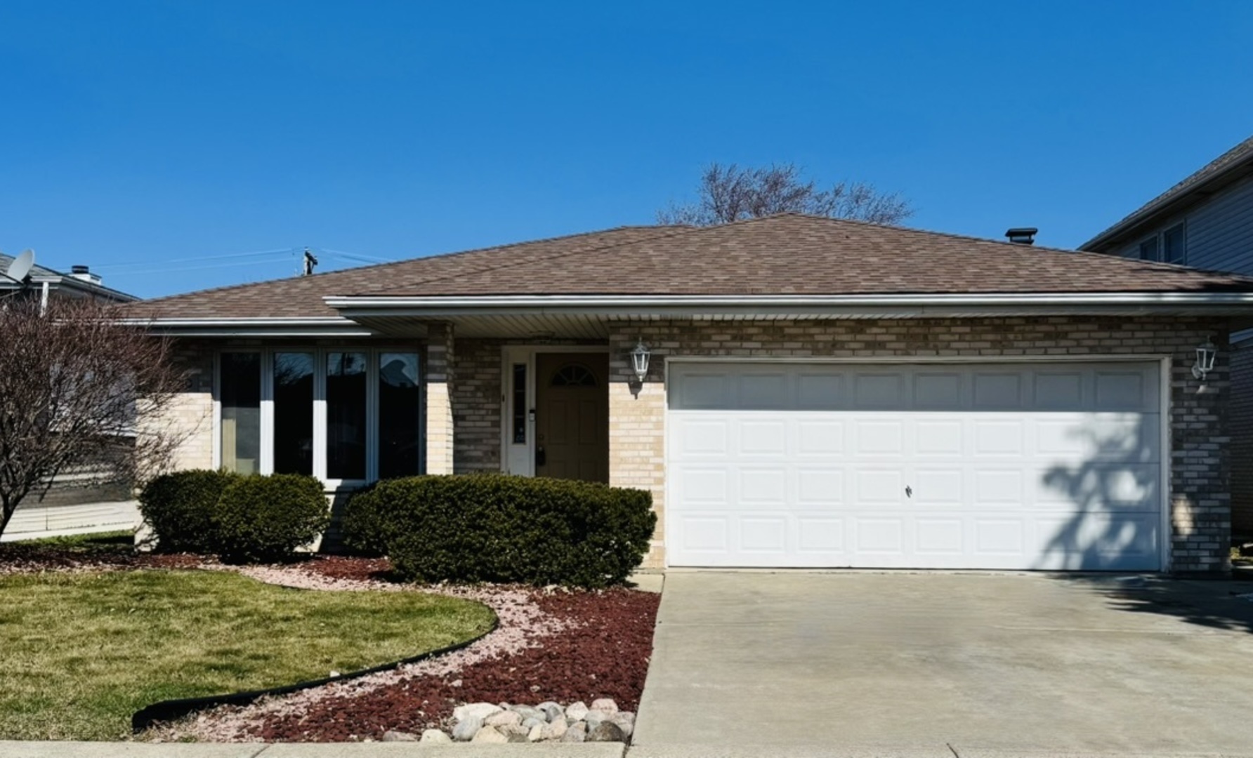 7110 W 82nd Place, Burbank, IL