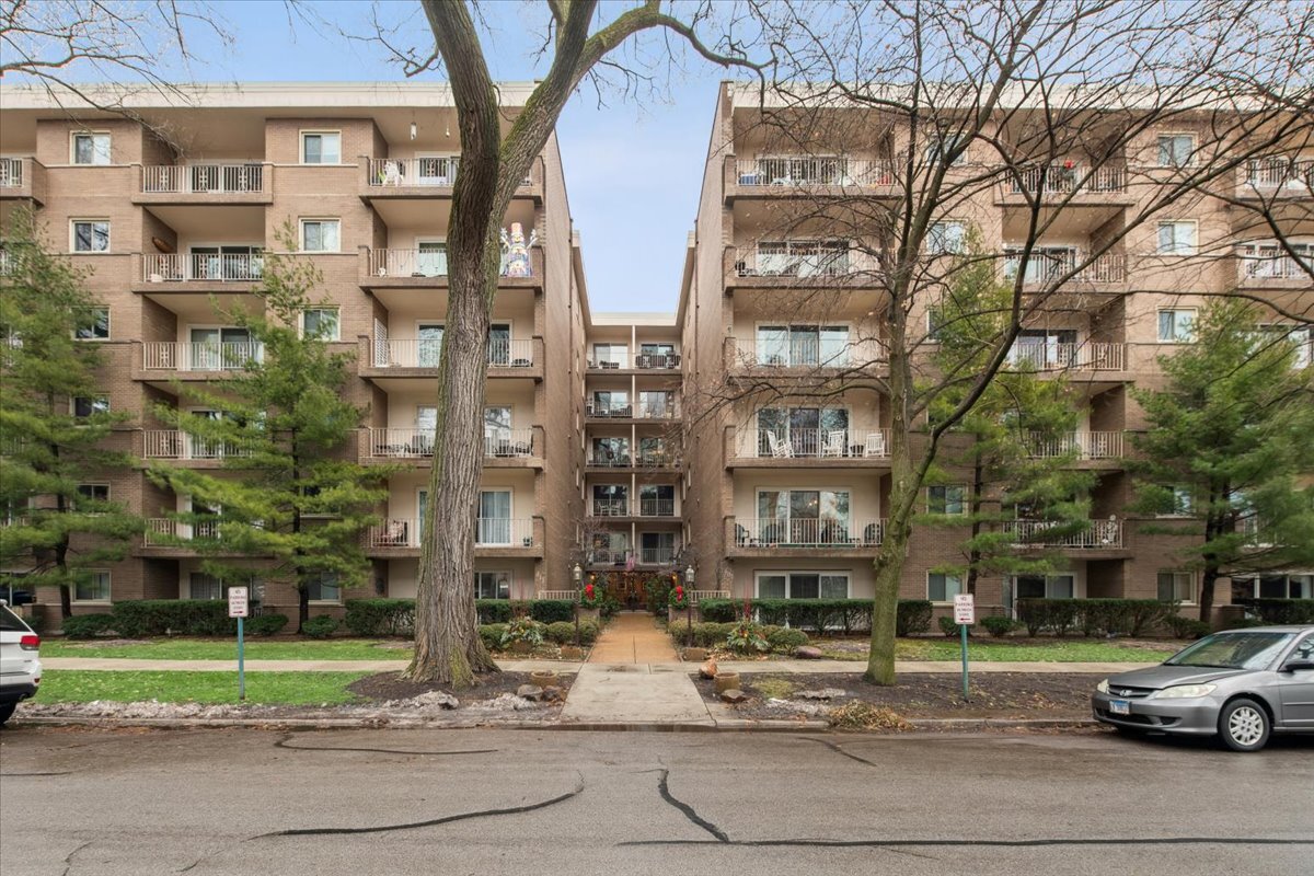 411 Ashland Avenue #1A, River Forest, IL