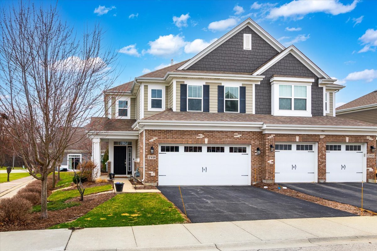 27W119 Redbud Lane, Winfield, IL