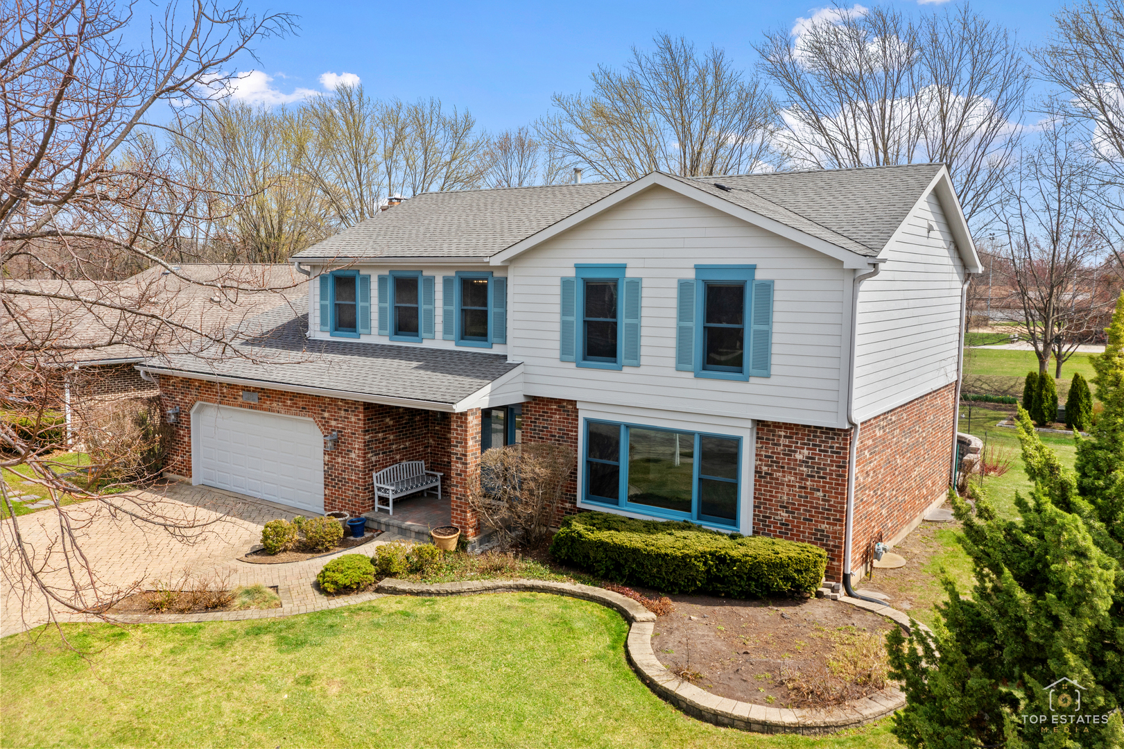 225 Fairway Drive, Prospect Heights, IL