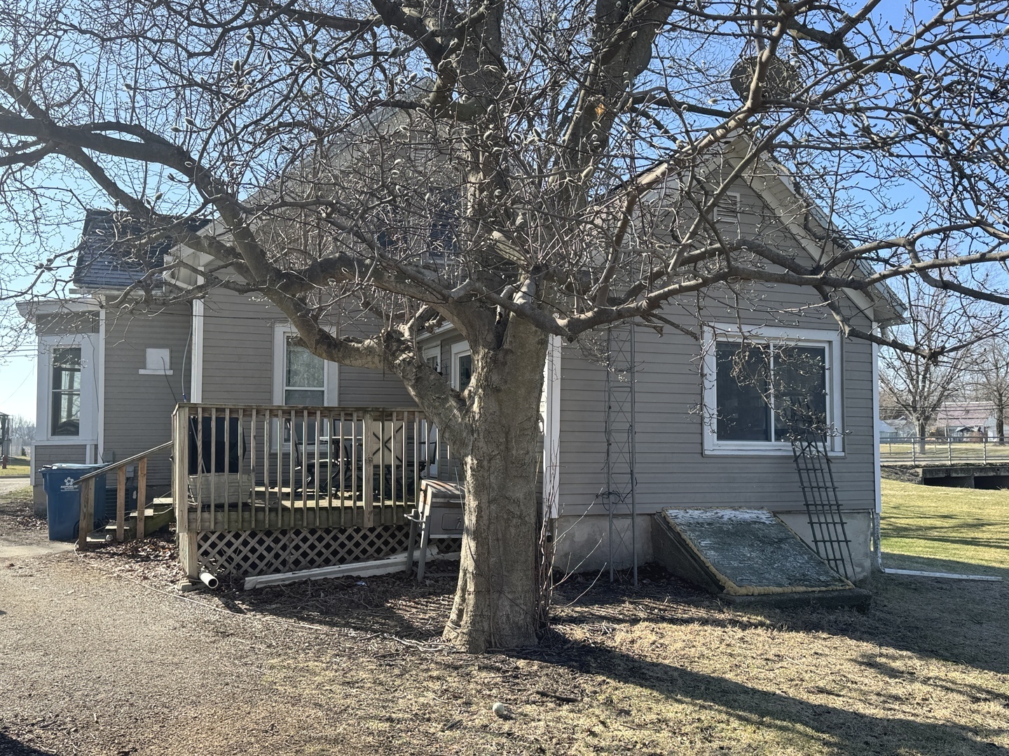 616 E Main Street, Amboy, IL