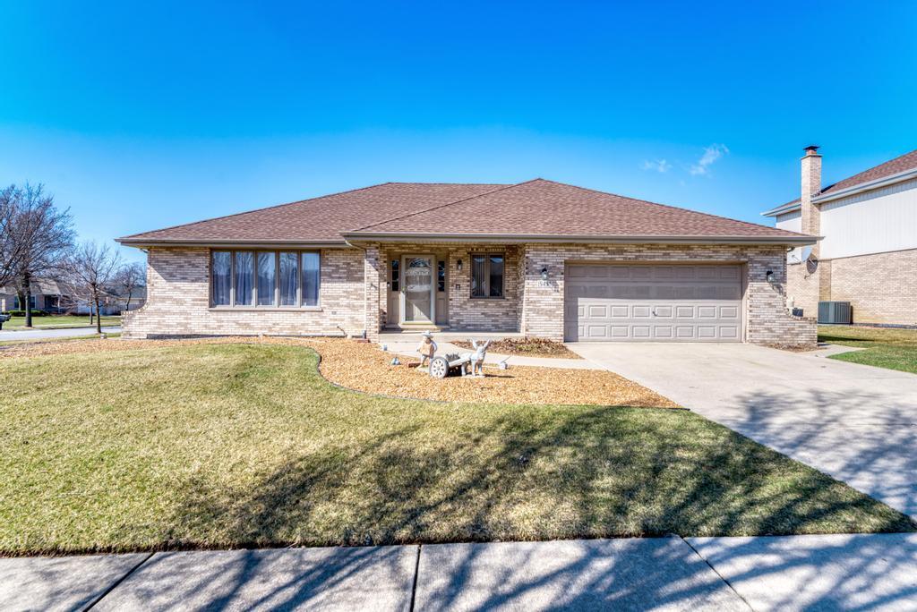 19458 Manchester Drive, Mokena, IL