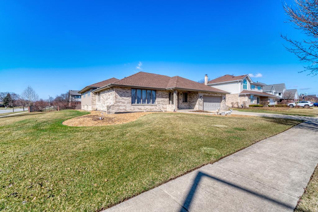 19458 Manchester Drive, Mokena, IL