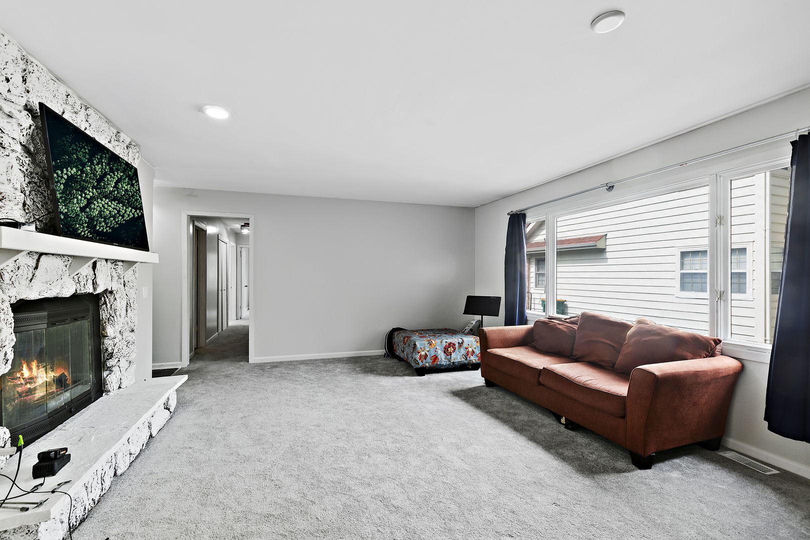 7 Woodhead Drive, Lake Villa, IL