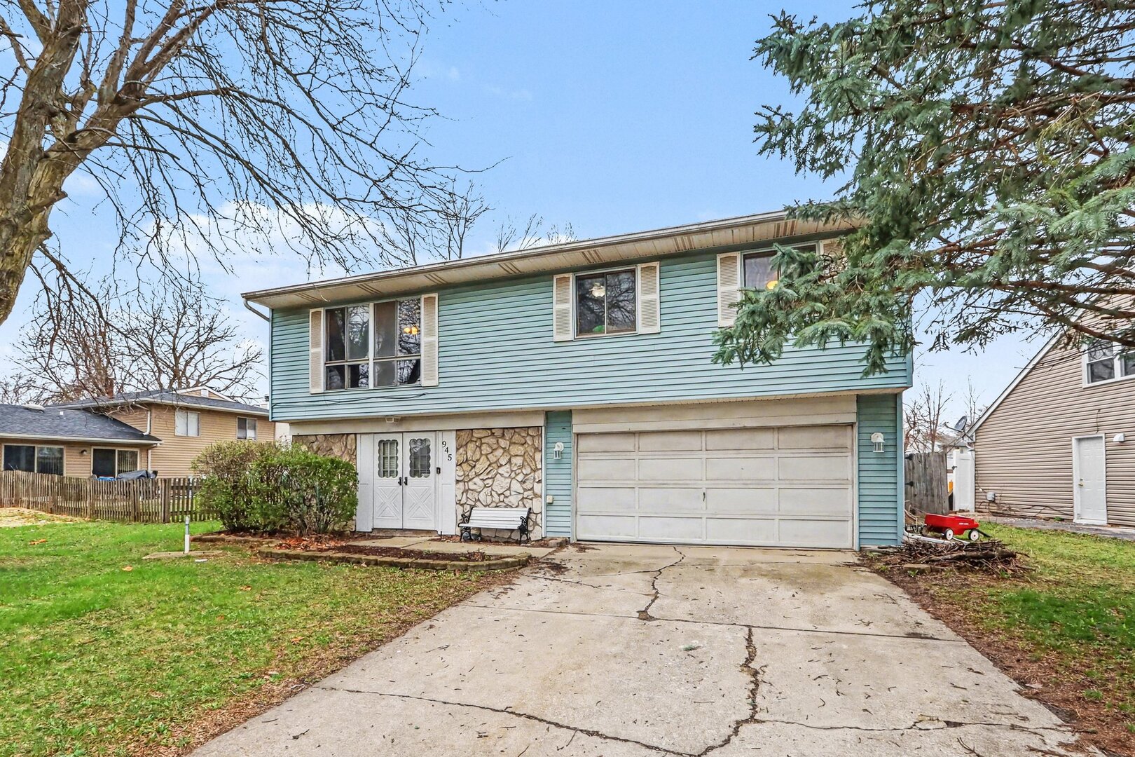 945 Surrey Court, Joliet, IL