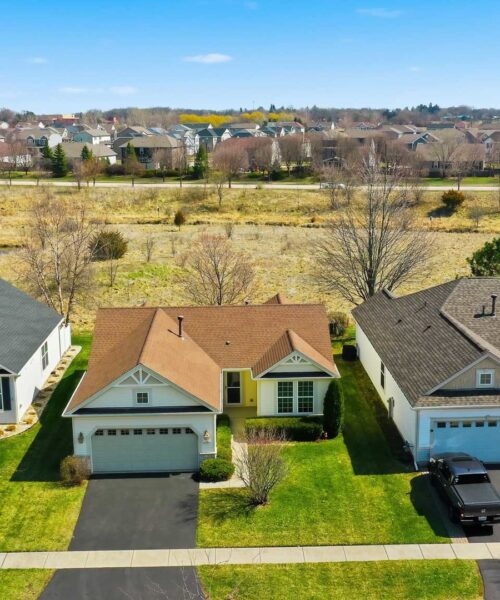 12764 KISHWAUKEE Lane, Huntley, IL