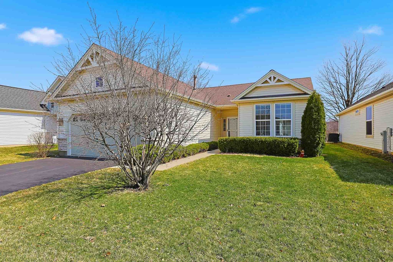 12764 KISHWAUKEE Lane, Huntley, IL