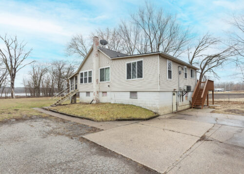 25199 182nd Street, Pleasant Valley, IA