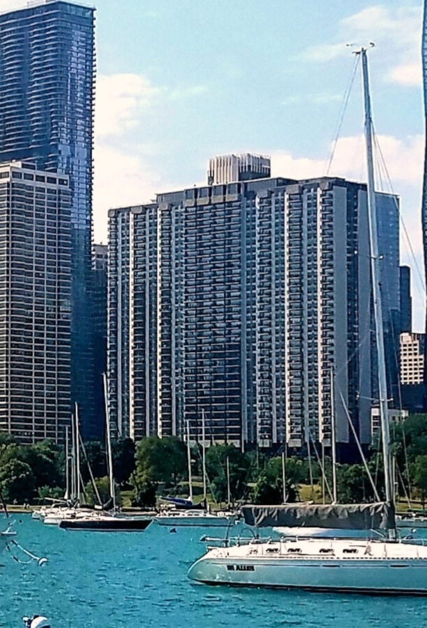 400 E RANDOLPH Street #3905, Chicago, IL