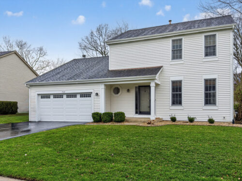 702 Pinehurst Drive, North Aurora, IL