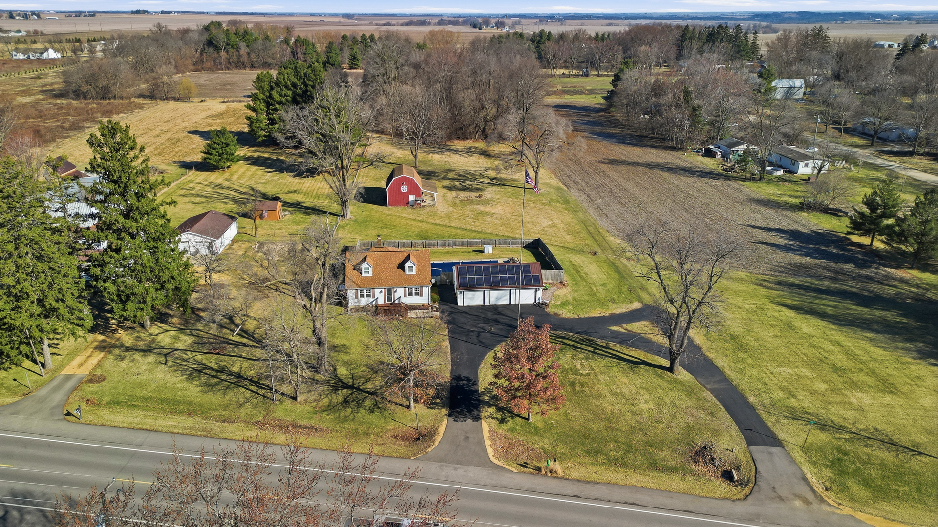 4126 W IL RT 64, Mount Morris, IL