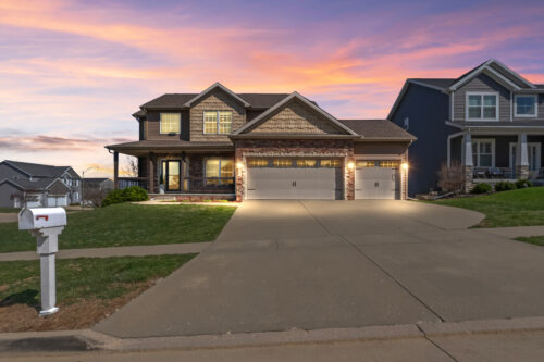 1302 Wicklow Drive, Bloomington, IL