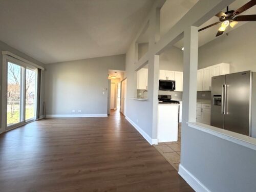 346 Danbury Drive, Naperville, IL