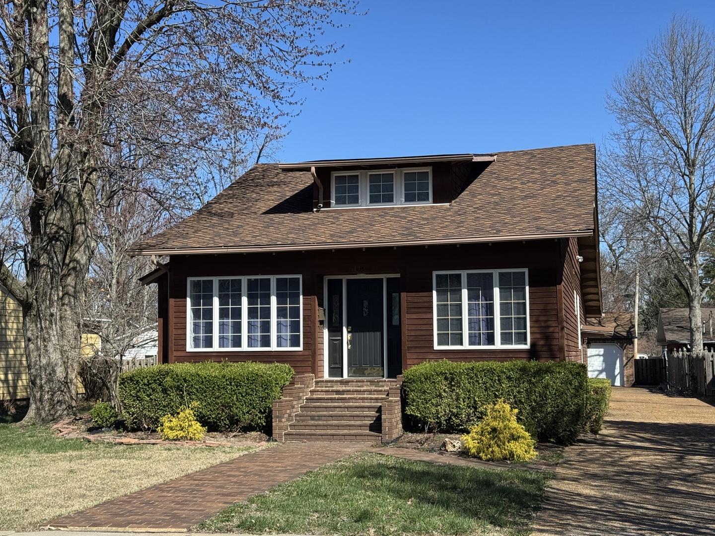 403 W MITCHELL Street, Benton, IL