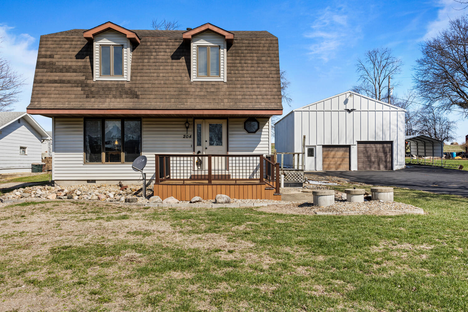 204 W Meade Street, White Heath, IL
