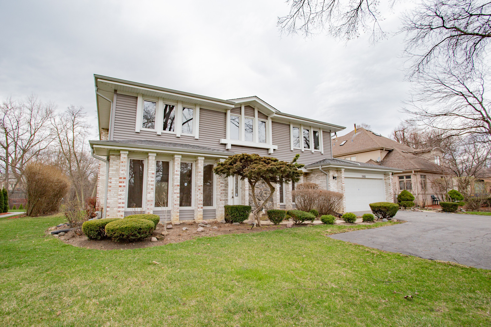 1900 LANDWEHR Road, Northbrook, IL