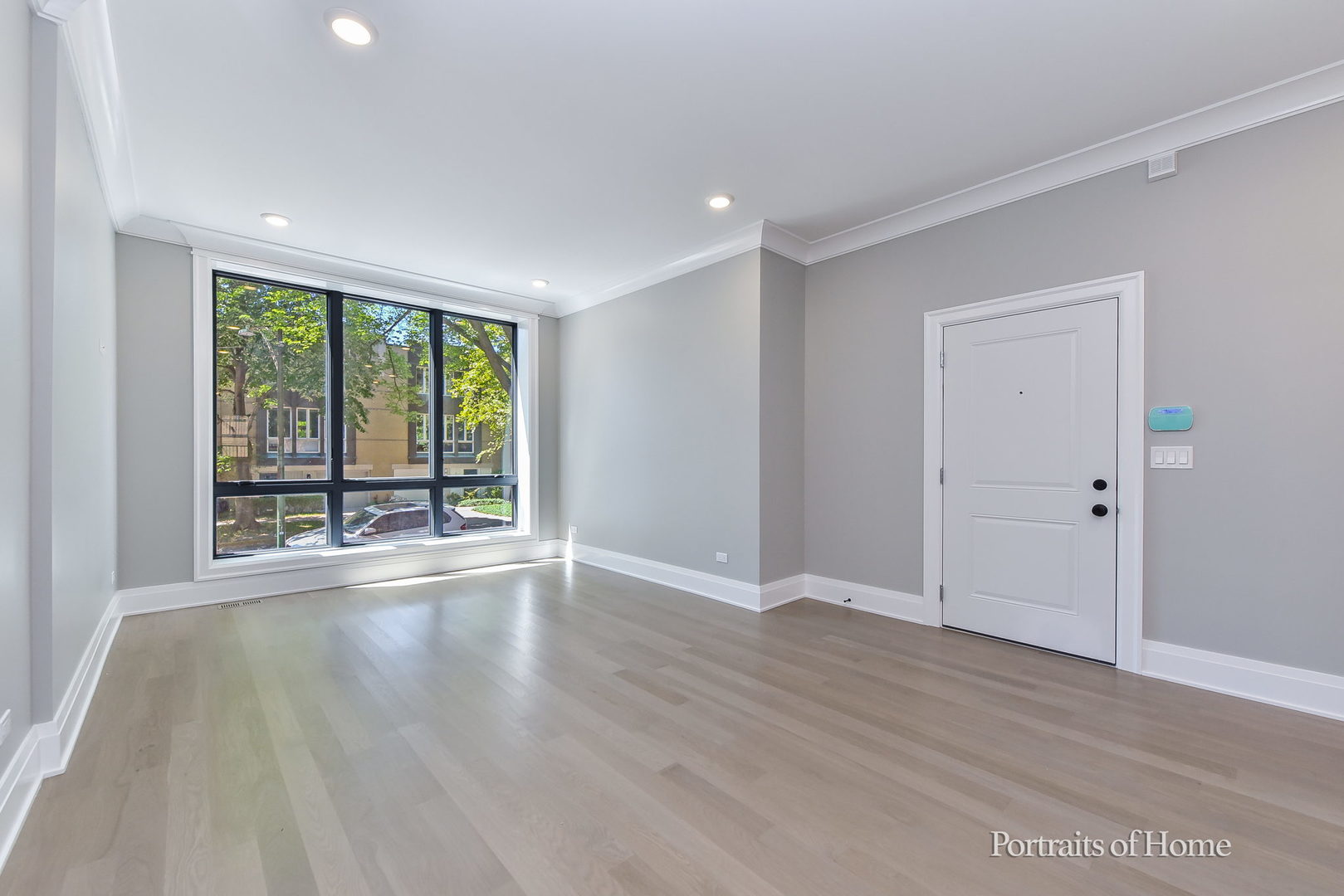 2135 N Lakewood Avenue #1, Chicago, IL