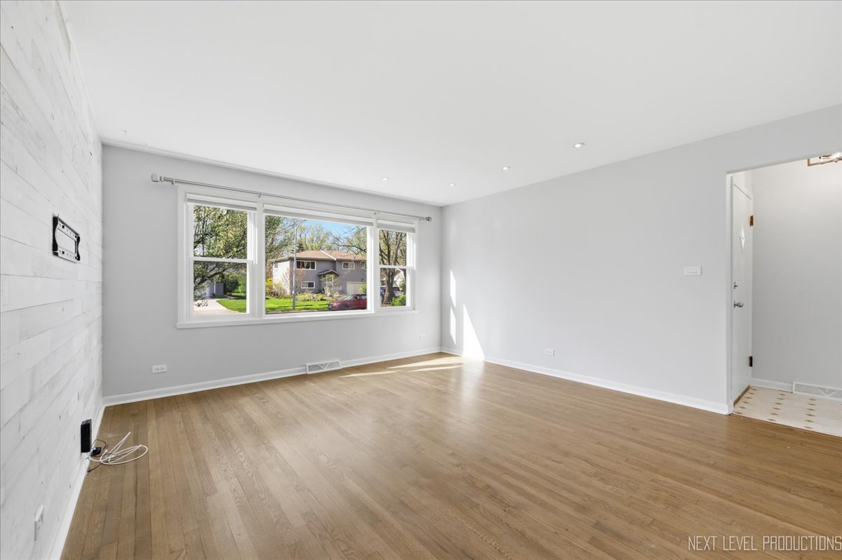 1909 Forrest Boulevard, St. Charles, IL