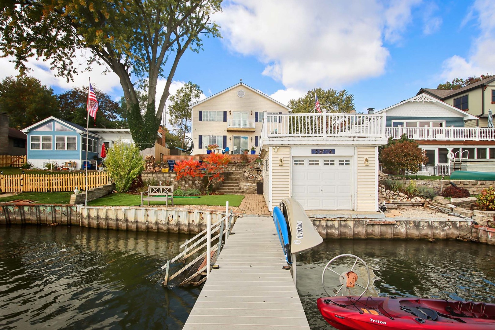 3704 W Lake Shore Drive, Wonder Lake, IL