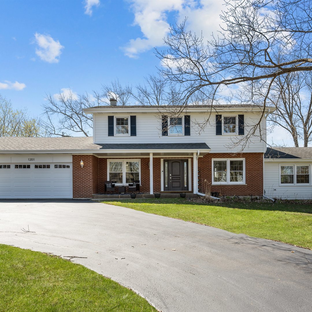 1201 Country Club Road, Lake Zurich, IL