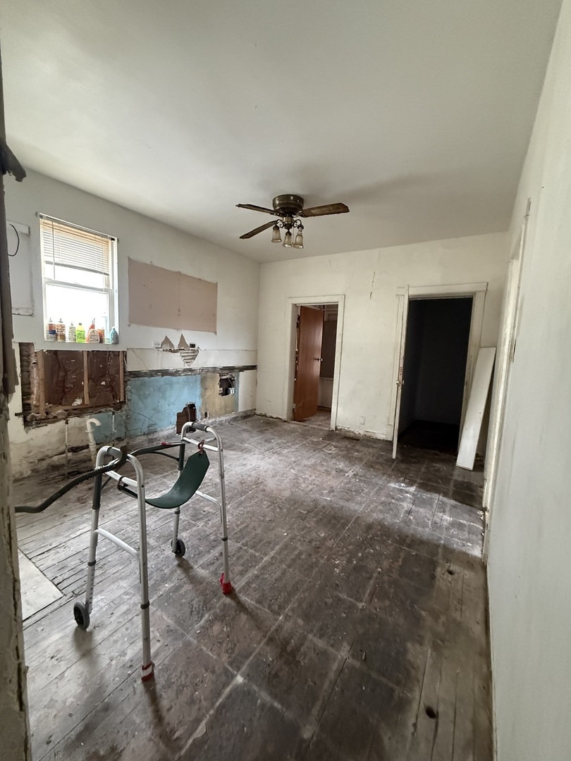 6526 S Hoyne Avenue, Chicago, IL