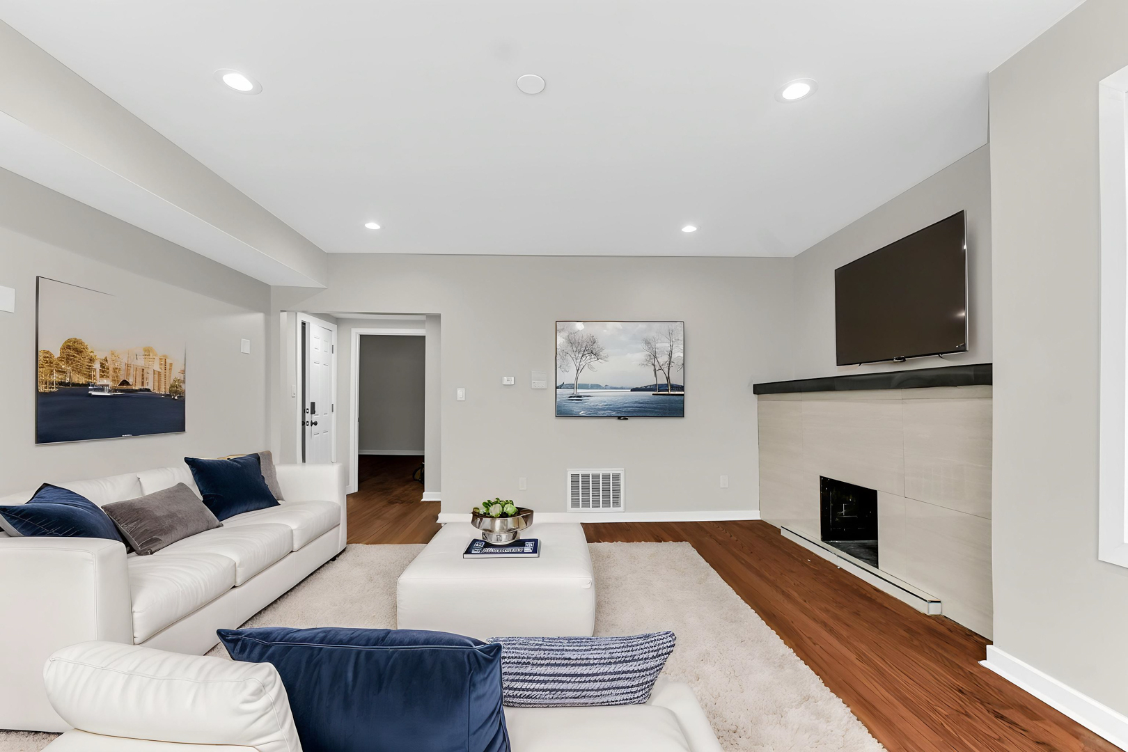 8042 S Champlain Avenue #2, Chicago, IL