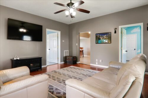 33329 Olympia Road, Minier, IL