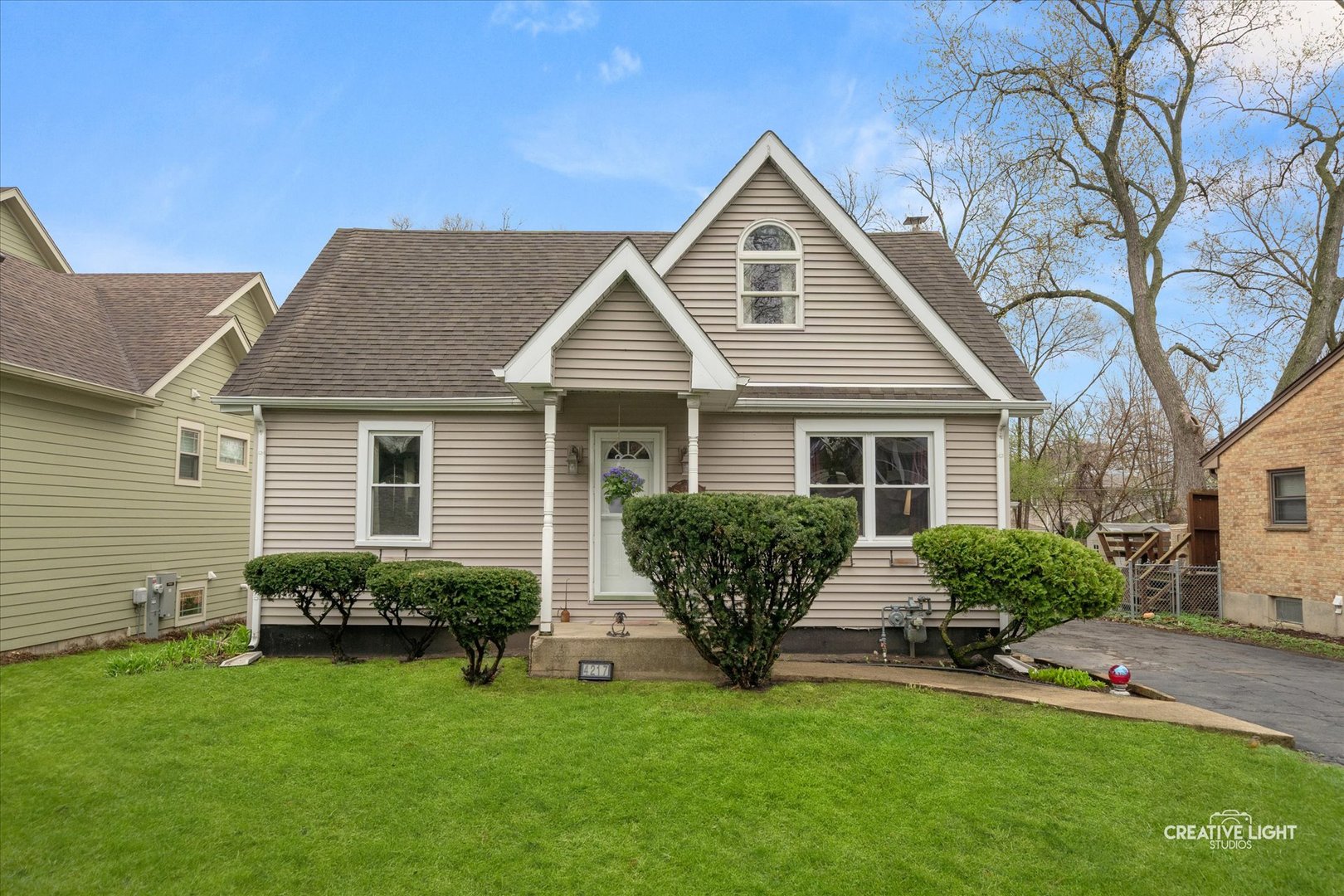 4217 Elm Street, Downers Grove, IL