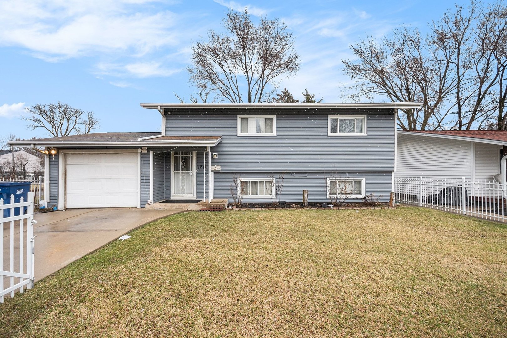 1241 S Elmwood Avenue, Waukegan, IL