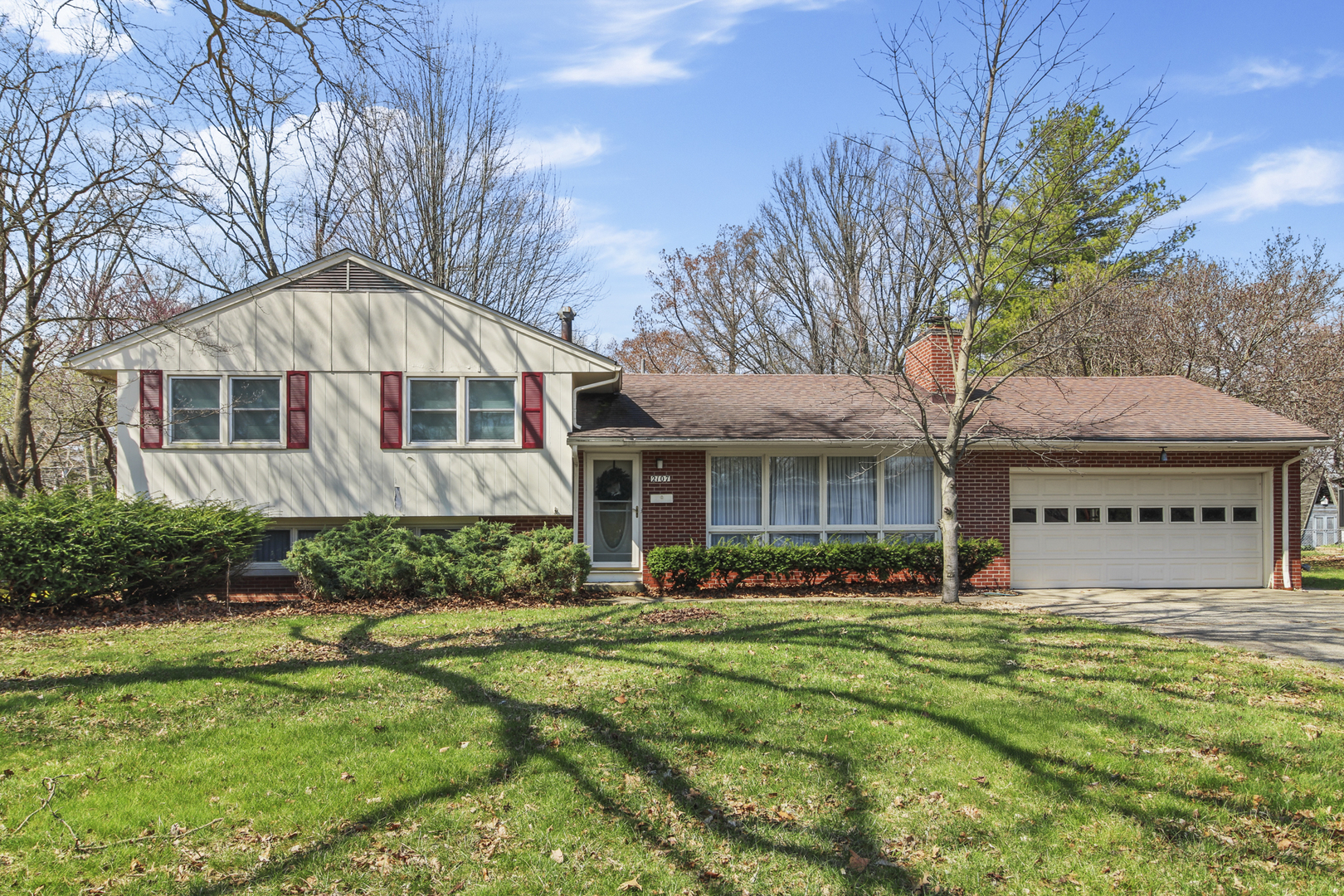 2107 S Zuppke Drive, Urbana, IL