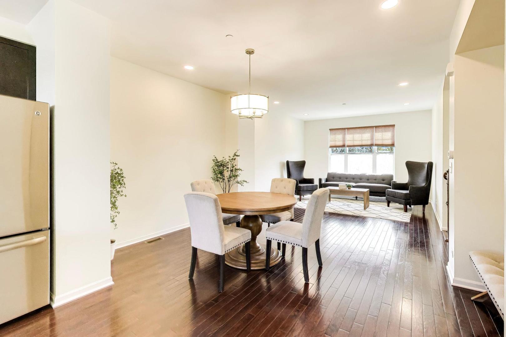 366 COUNTRY CLUB Drive, Prospect Heights, IL