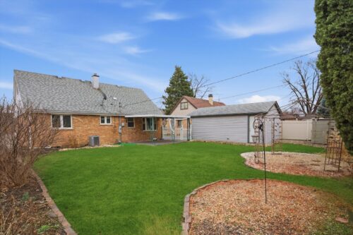 8912 Windsor Lane, Bridgeview, IL