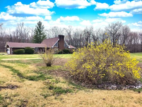 1022 Grouse Lane, Louisville, IL