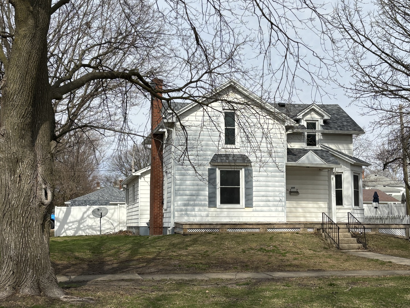 359 W ORLEANS Street, Paxton, IL