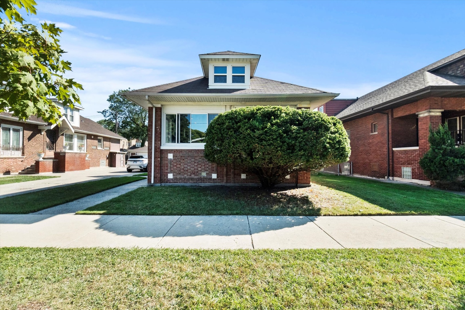 7937 S Luella Avenue, Chicago, IL