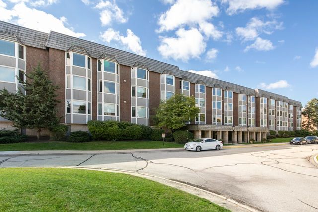 2400 WINDSOR MALL #2H, Park Ridge, IL