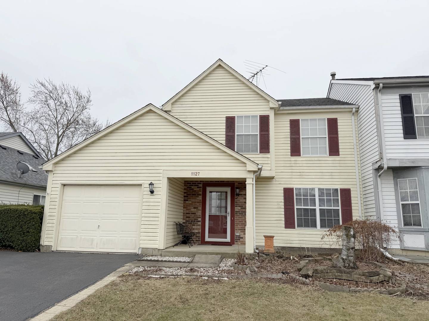 1127 Ashbrook Drive, Mundelein, IL