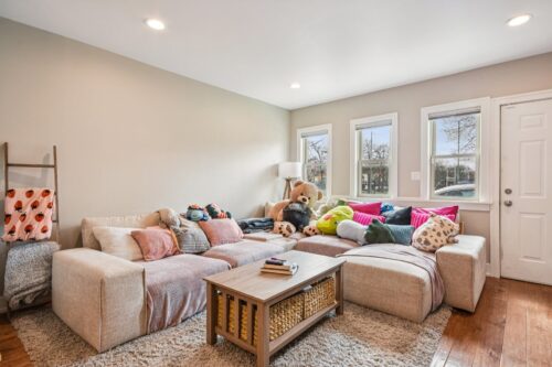 3806 W Armitage Avenue, Chicago, IL