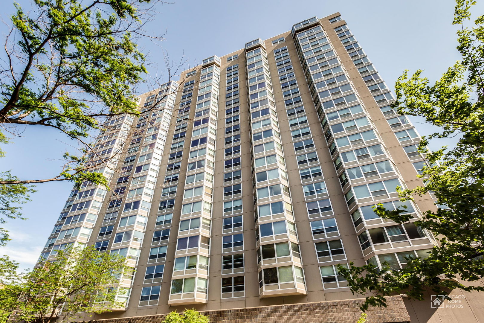 720 W Gordon Terrace #16E, Chicago, IL