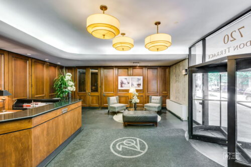 720 W Gordon Terrace #16E, Chicago, IL